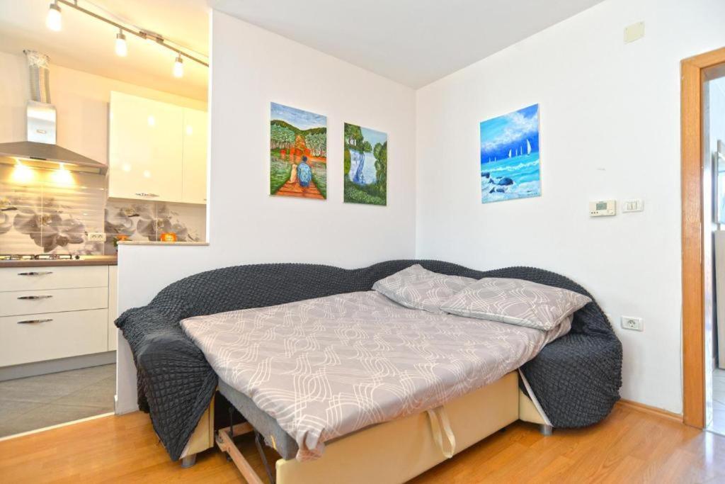 Apartament Apartman Eda Pula Zewnętrze zdjęcie